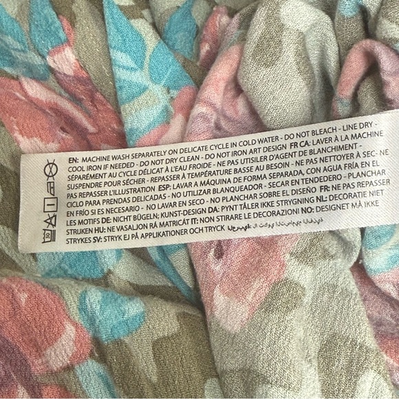 Ariat Floral Camo Tie Front V Neck Top Western Boho Blouse - Picture 7 of 8